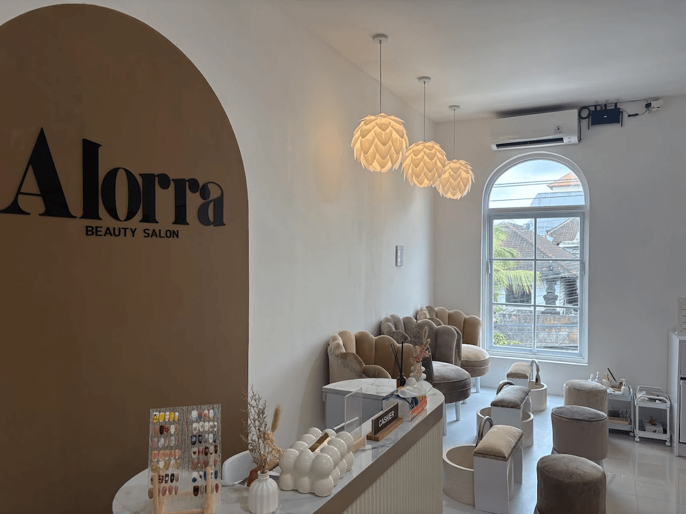 Alorra Beauty Salon Team